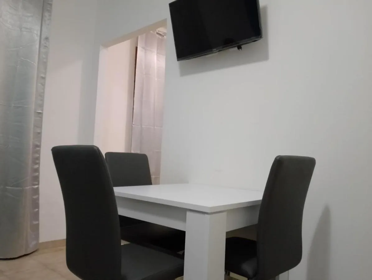 Costa Brava Guest House - Affittacamere Alghero 0*,  Italia