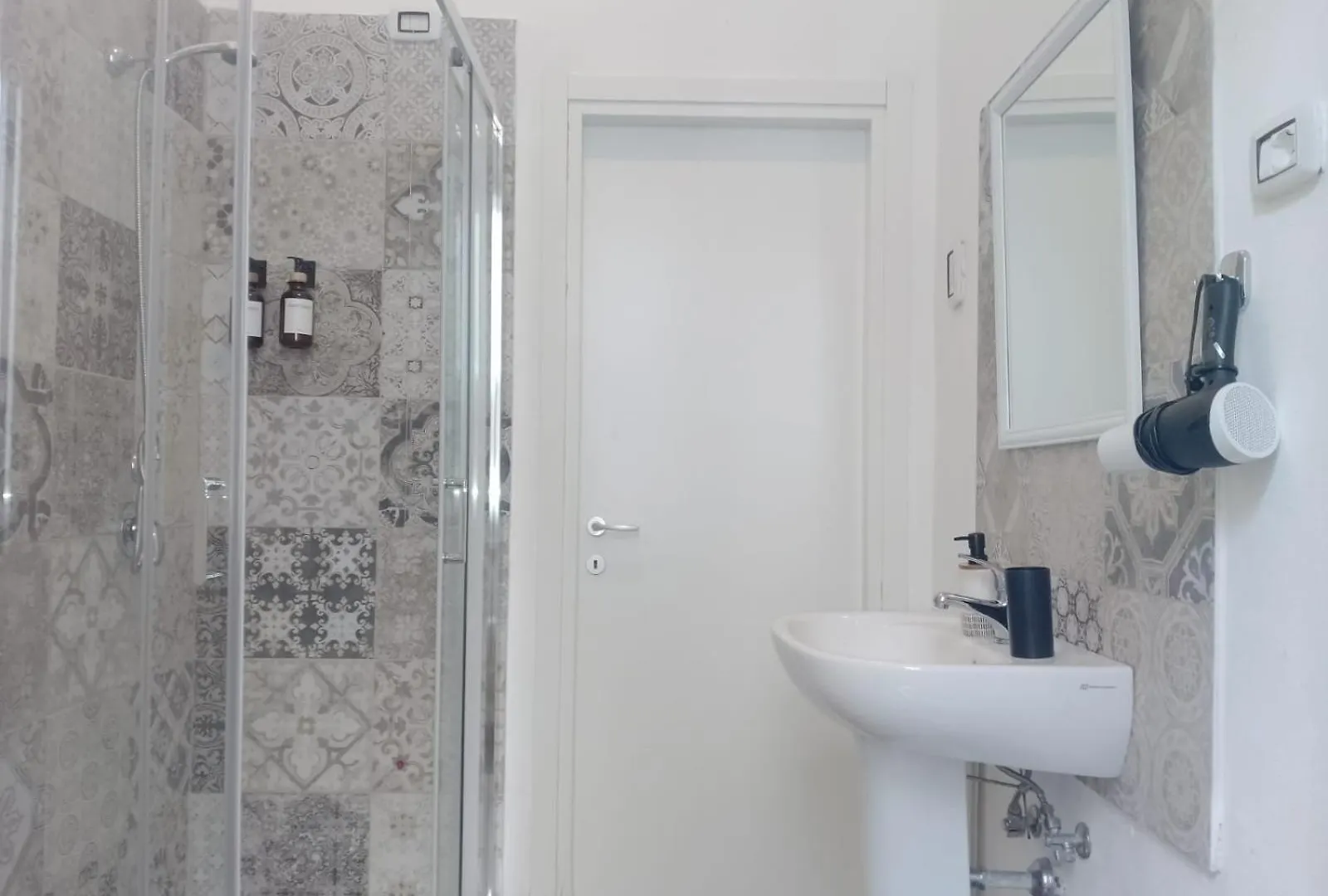 Costa Brava Guest House - Affittacamere Alghero
